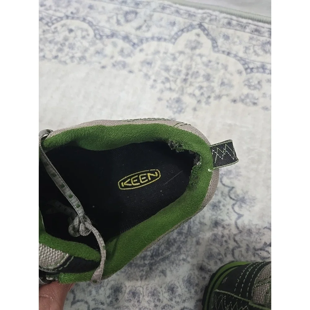 Patagonia Women's Size 10 Vibram Low Top Hiking Trail‎ Shoes Gray Green Black